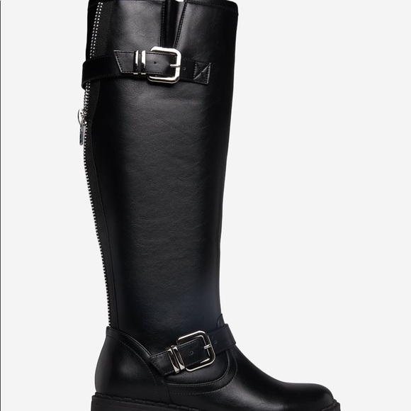 ✨HOST PICK 🥳 NIB Shoedazzle Georginna Buckled Flat Boot - Picture 5 of 13